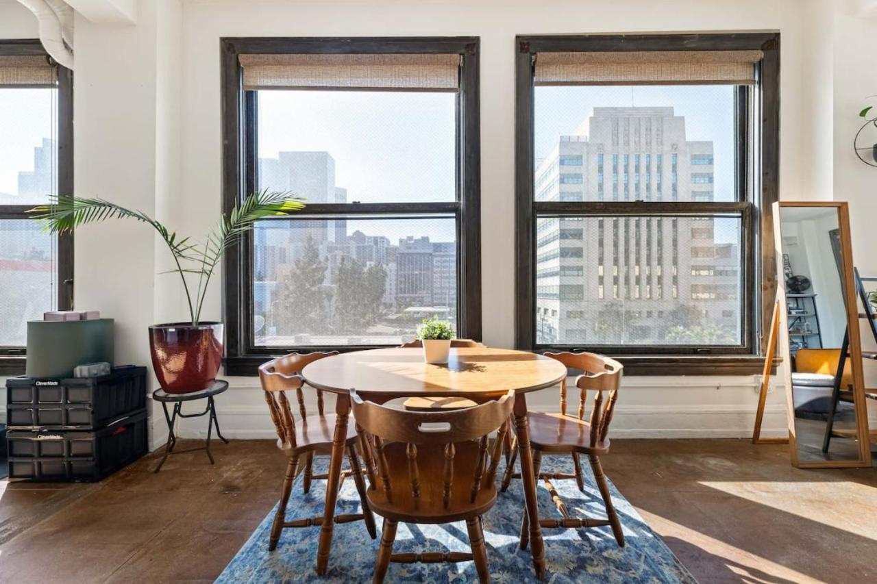 Skyline View Loft W Kitchen Dtla Exclusively Month Los Angeles